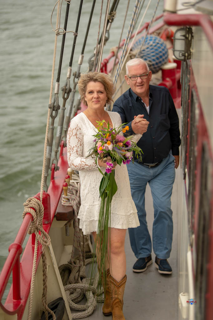 TrouwFotograaf Lelystad op Trouwschip Bounty